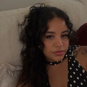 Meet your Posher, Samira